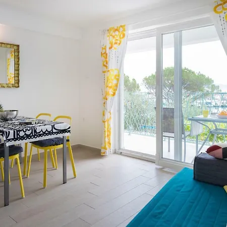 Nika تْسْغيكفانِتْسا