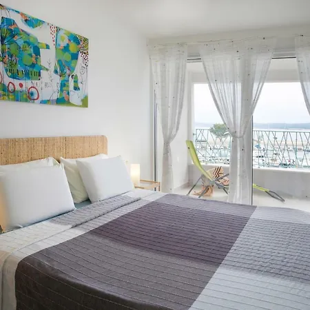 Nika Appartement *