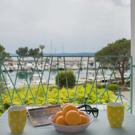 Nika Apartman
