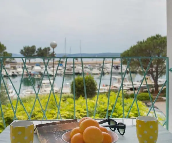 Nika Apartman