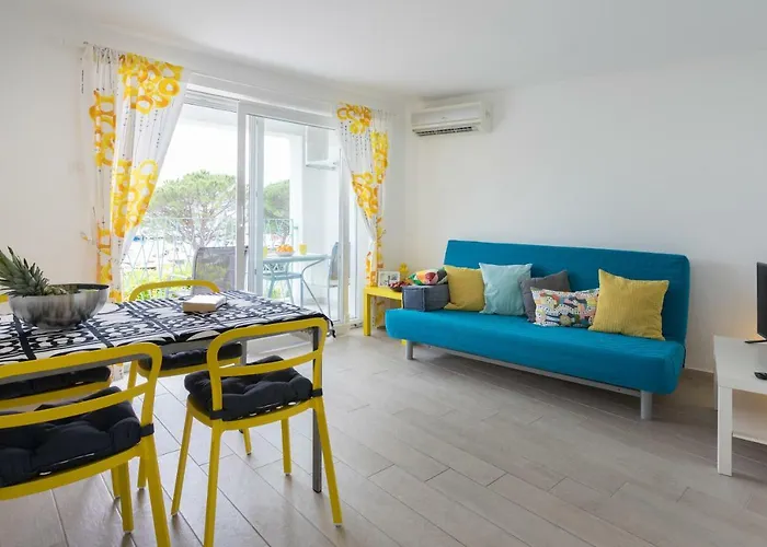Nika Apartman
